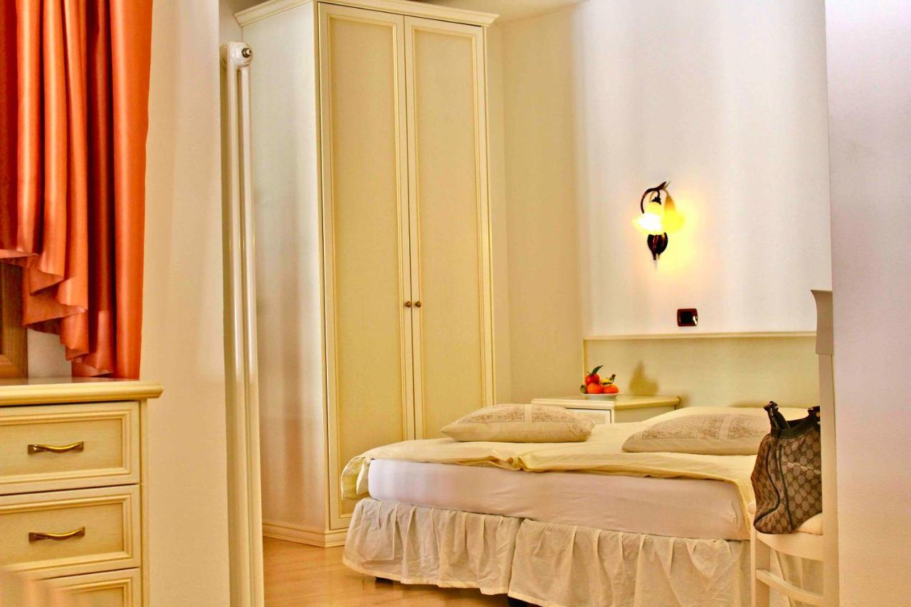Hotel Opinione Dimora Storica San Lorenzo Dorsino Εξωτερικό φωτογραφία