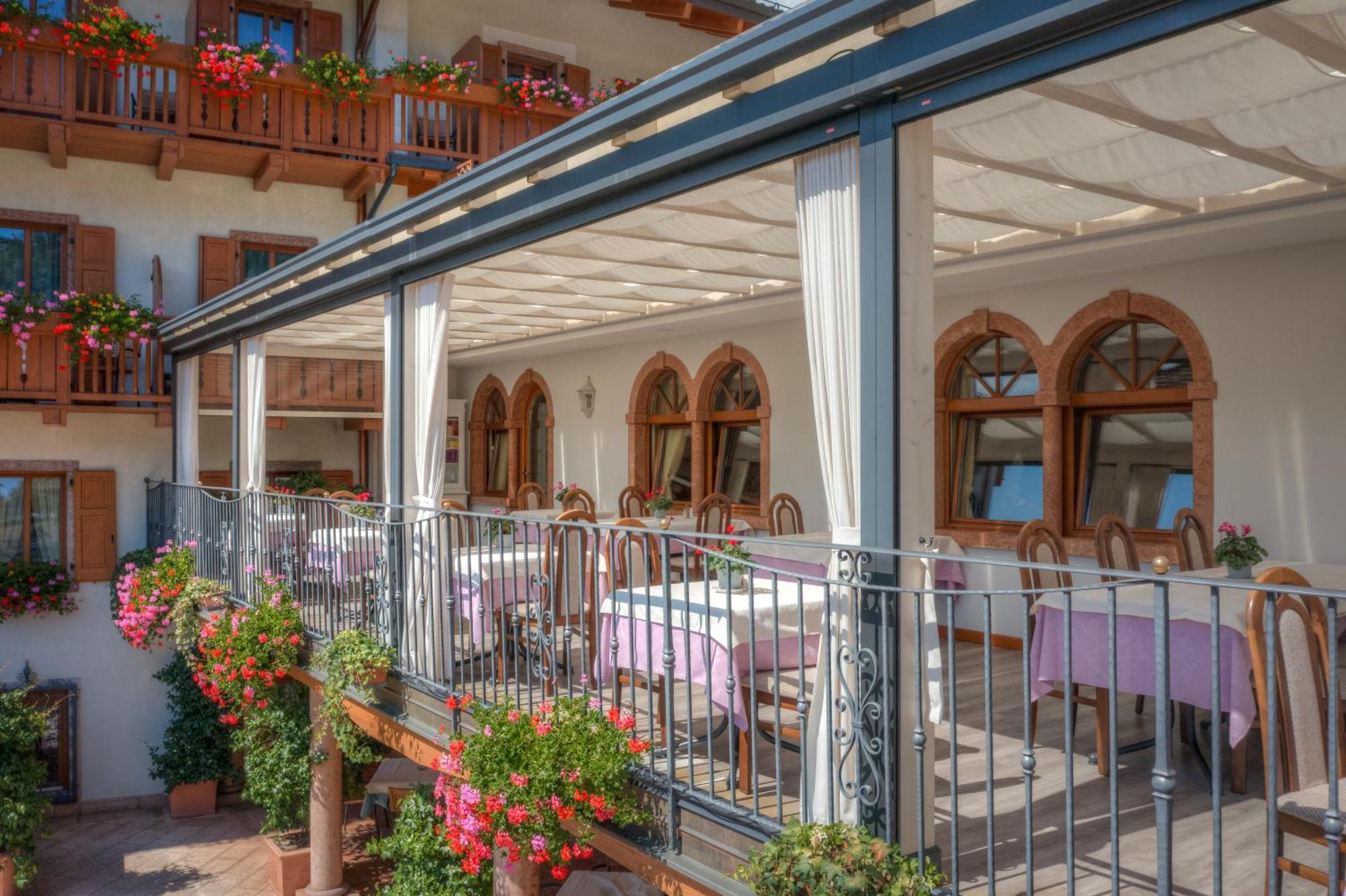Hotel Opinione Dimora Storica San Lorenzo Dorsino Εξωτερικό φωτογραφία