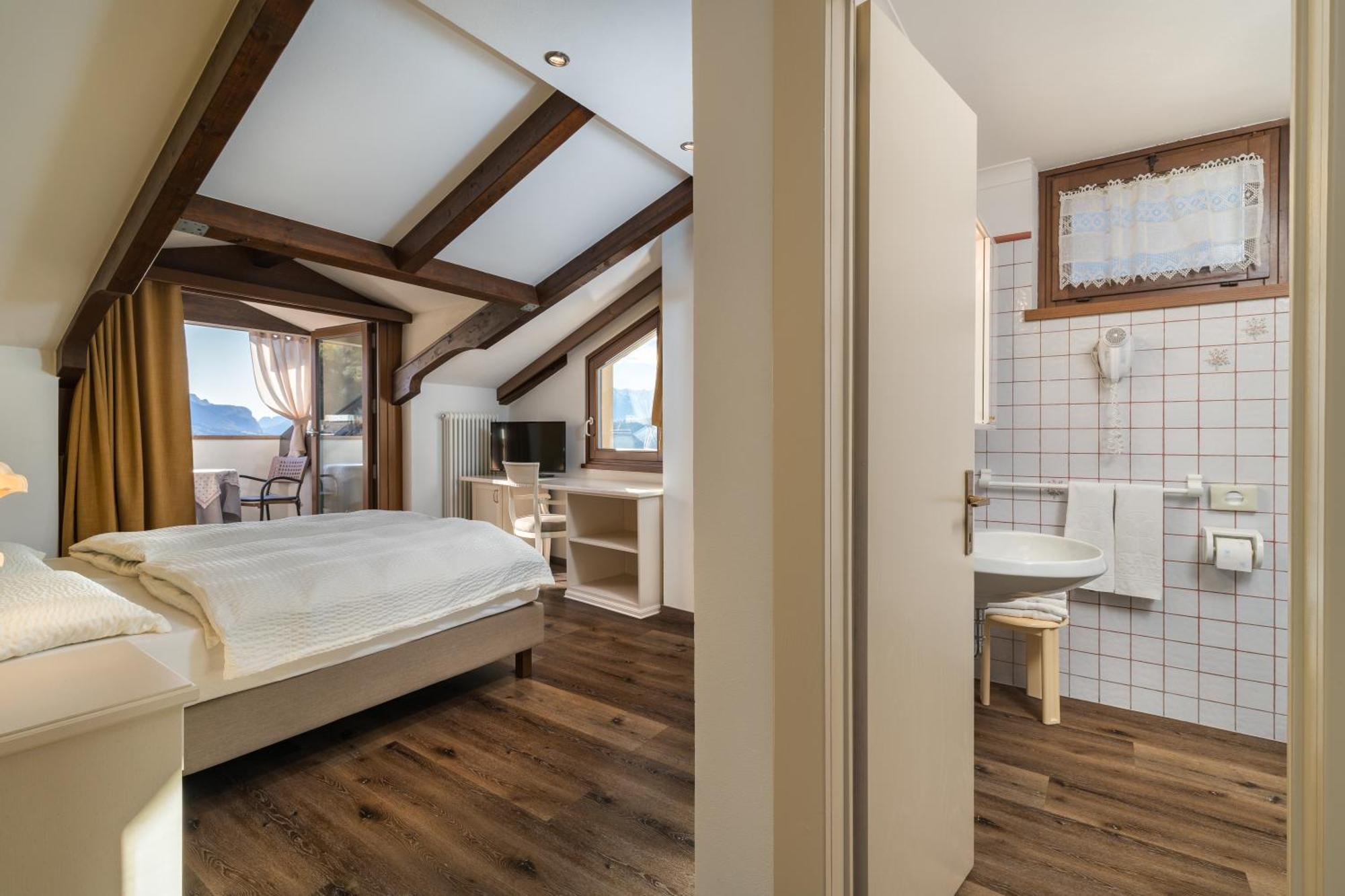 Hotel Opinione Dimora Storica San Lorenzo Dorsino Εξωτερικό φωτογραφία
