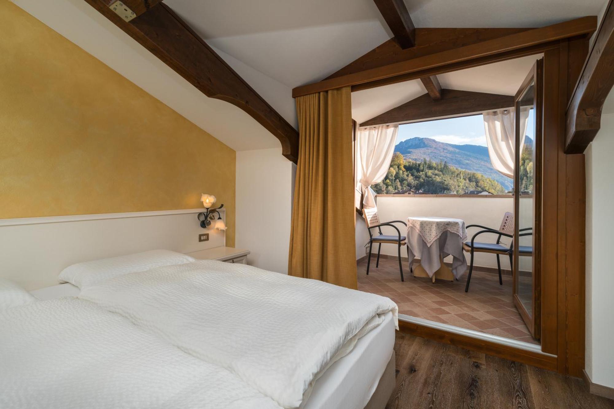 Hotel Opinione Dimora Storica San Lorenzo Dorsino Εξωτερικό φωτογραφία